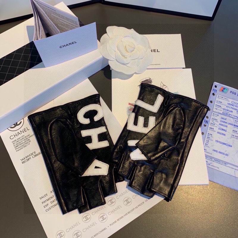 Chanel Gloves M L 083050